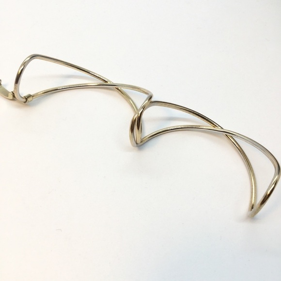 3/$30 PREMIERE DESIGNS INFINITY GOLD TONE BANGLE BRACELET - Picture 9 of 9